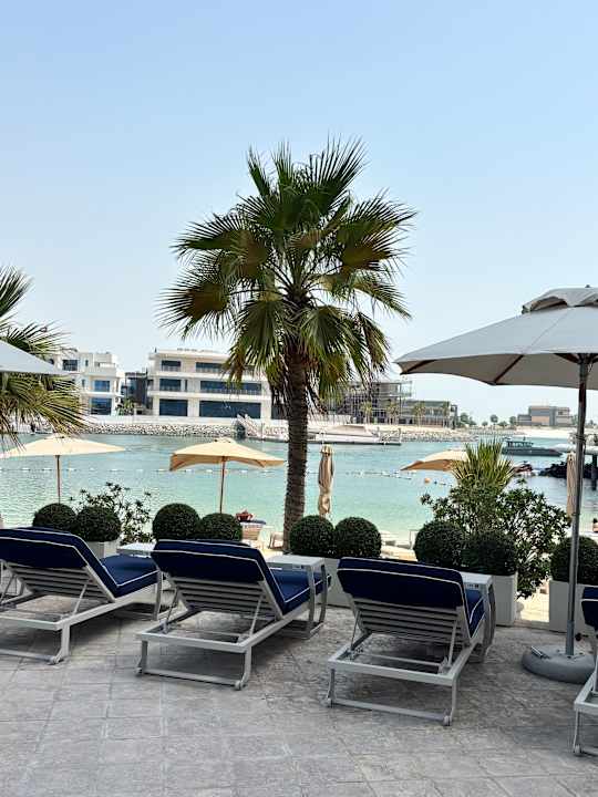 Strand Conrad Abu Dhabi Etihad Towers