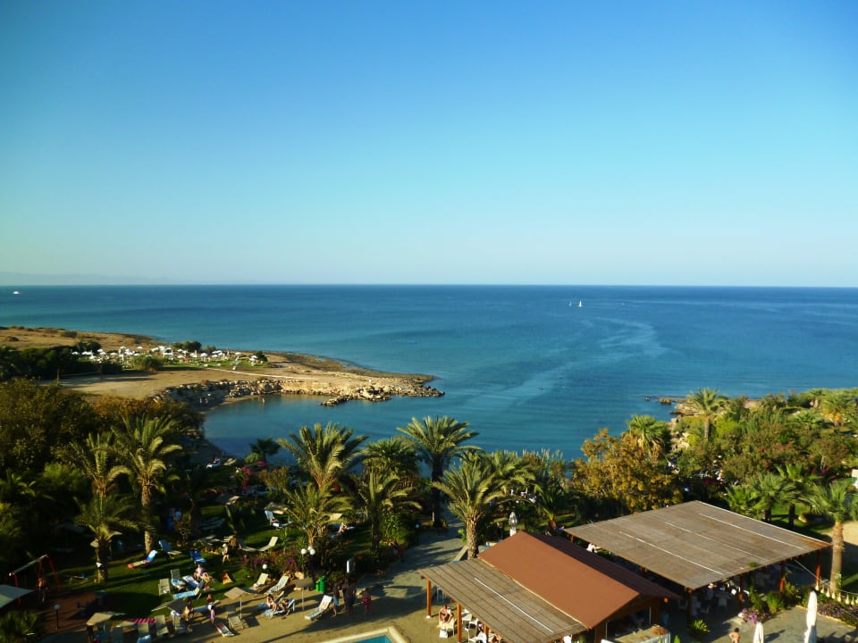 Ausblick aus dem 5. Stock Crystal Springs Beach Hotel