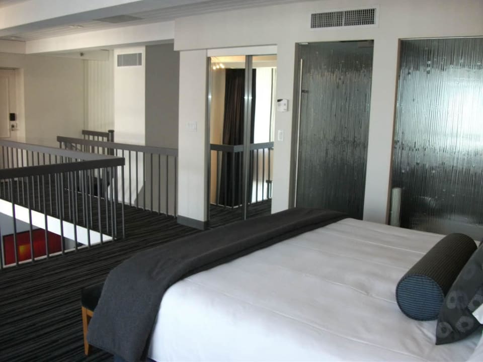 Schlafzimmer der Suite, oben Hotel Hyatt Regency Vancouver