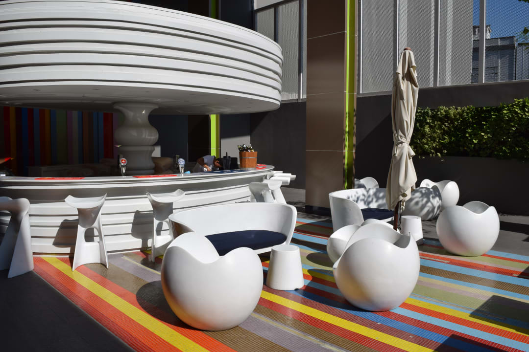 Poolbar ibis Styles Bangkok Khaosan Viengtai