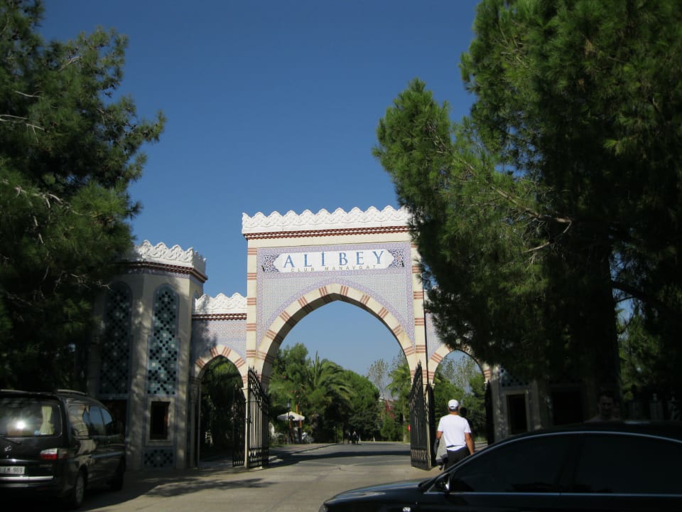 Hoteleingang Ali Bey Club