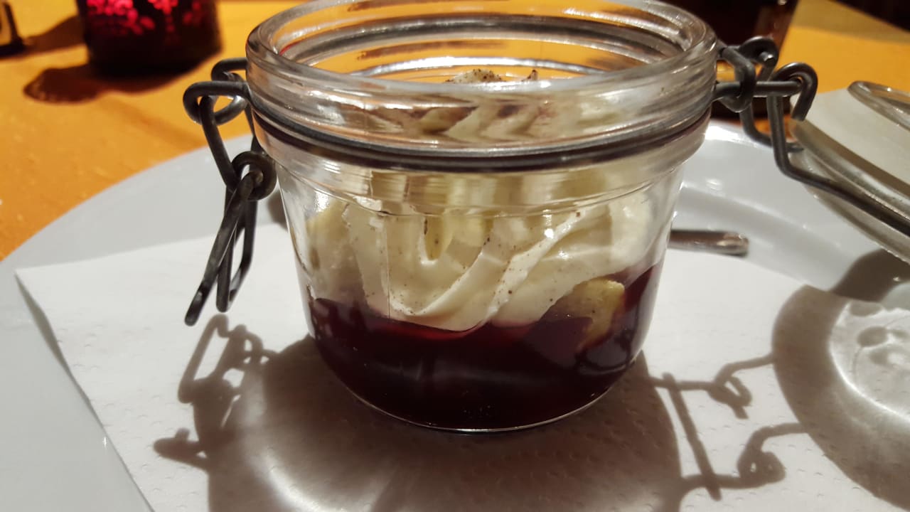 Nachtisch 1. Bier & Wohlfühlhotel Gut Riedelsbach