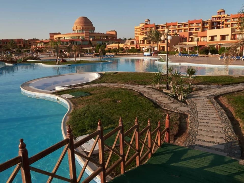 Pool Malikia Resort Abu Dabbab