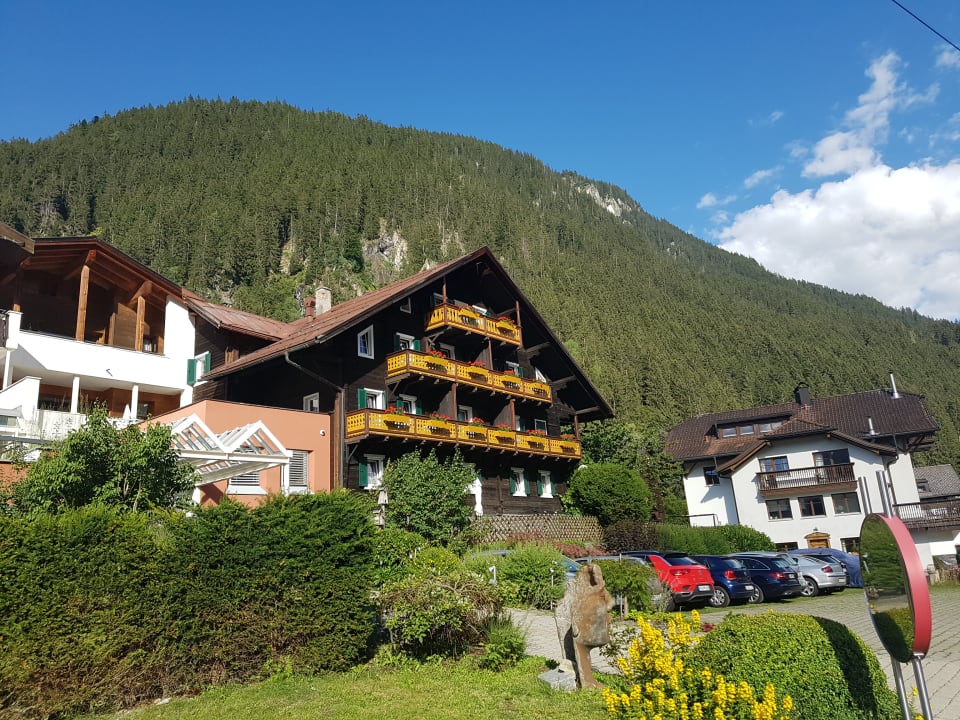 Außenansicht Hotel Sonnblick