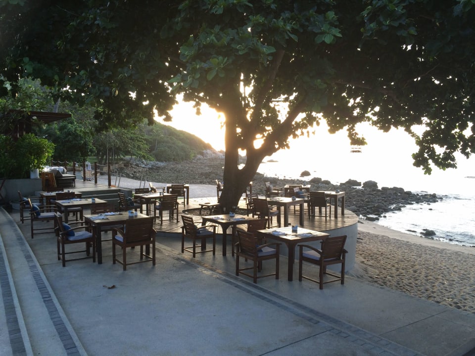 Edgewater Restaurant direkt am Strand (morgens) SAii Koh Samui Villas (adult only 12+)