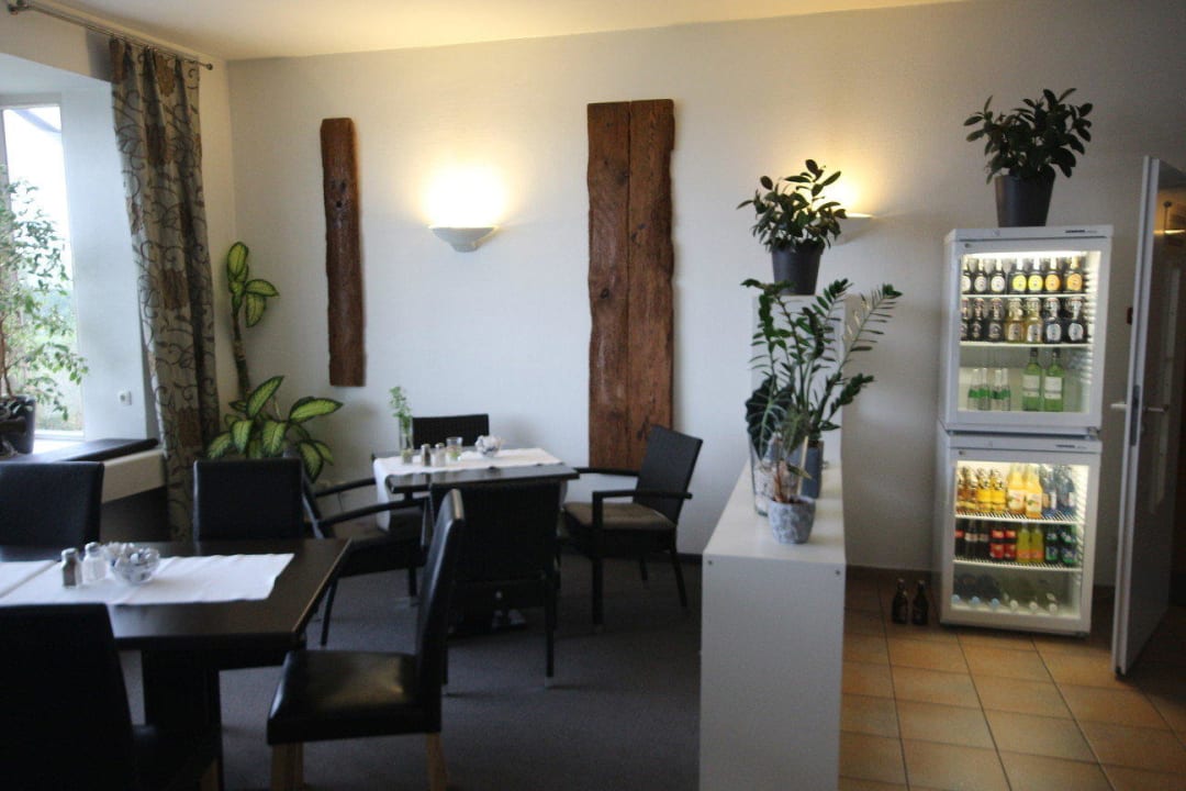 Eingangsbereich mit Getränkeautomat Hotel Alte Fischereischule