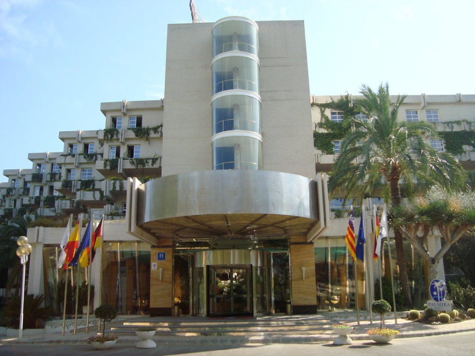 Eingang allsun Hotel Bella Paguera