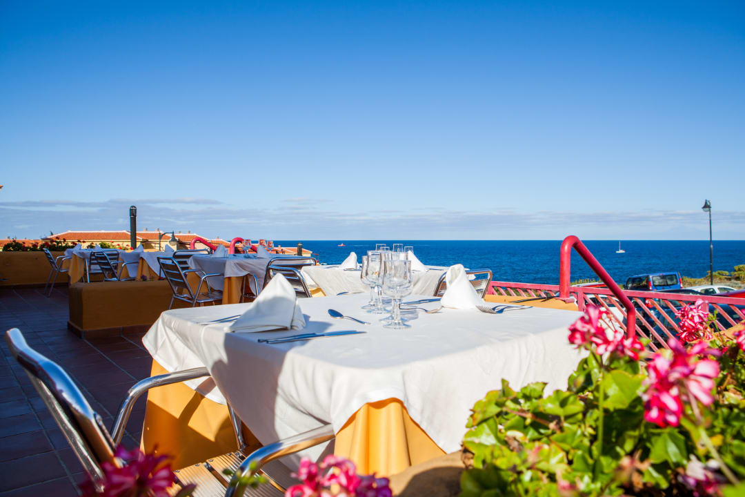 Restaurant Apartamentos La Caleta