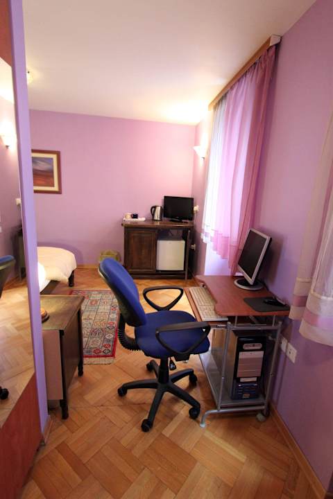 Room 201 F Base Rooms