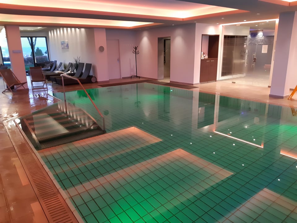 Pool Schlosshotel Bad Wilhelmshöhe Conference & Spa