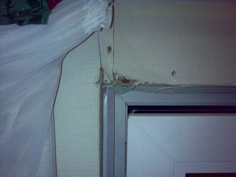 Schaden im Bereich des Fensters Hotel Wental