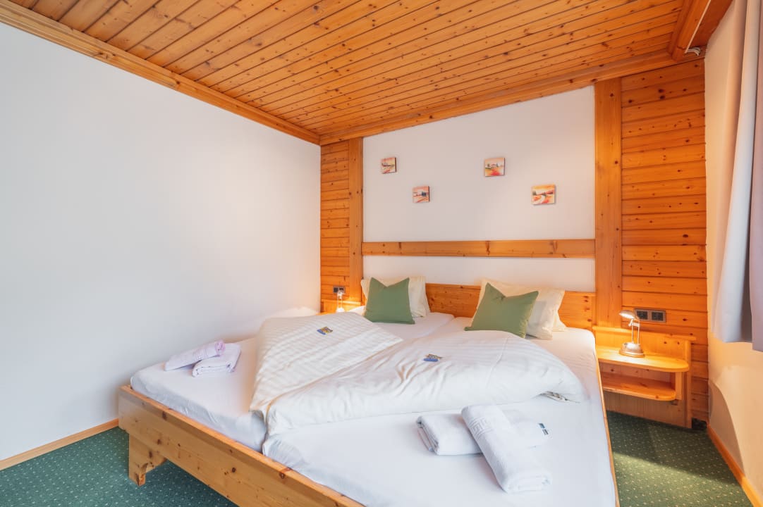 Zimmer Panoramahotel Stocker