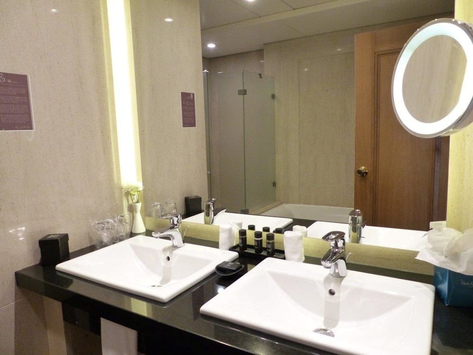 Bad Hotel The Cliff Bay (PortoBay)