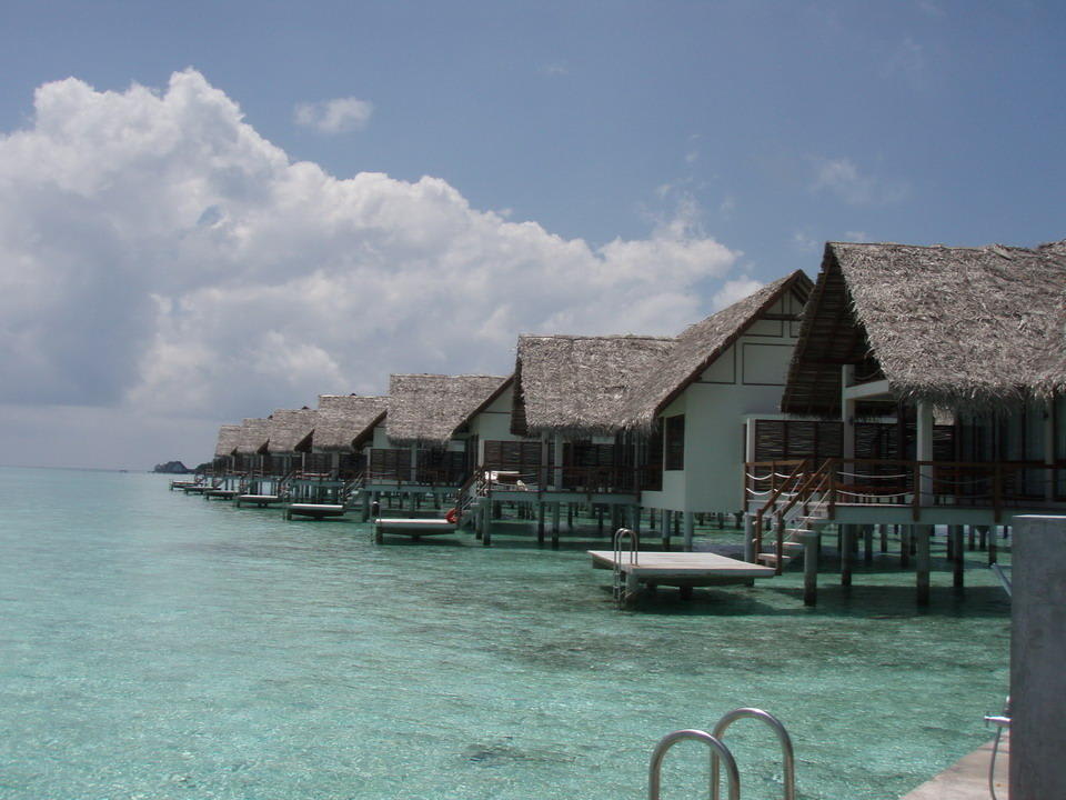Water Villas Four Seasons Resort Maldives at Landaa Giraavaru
