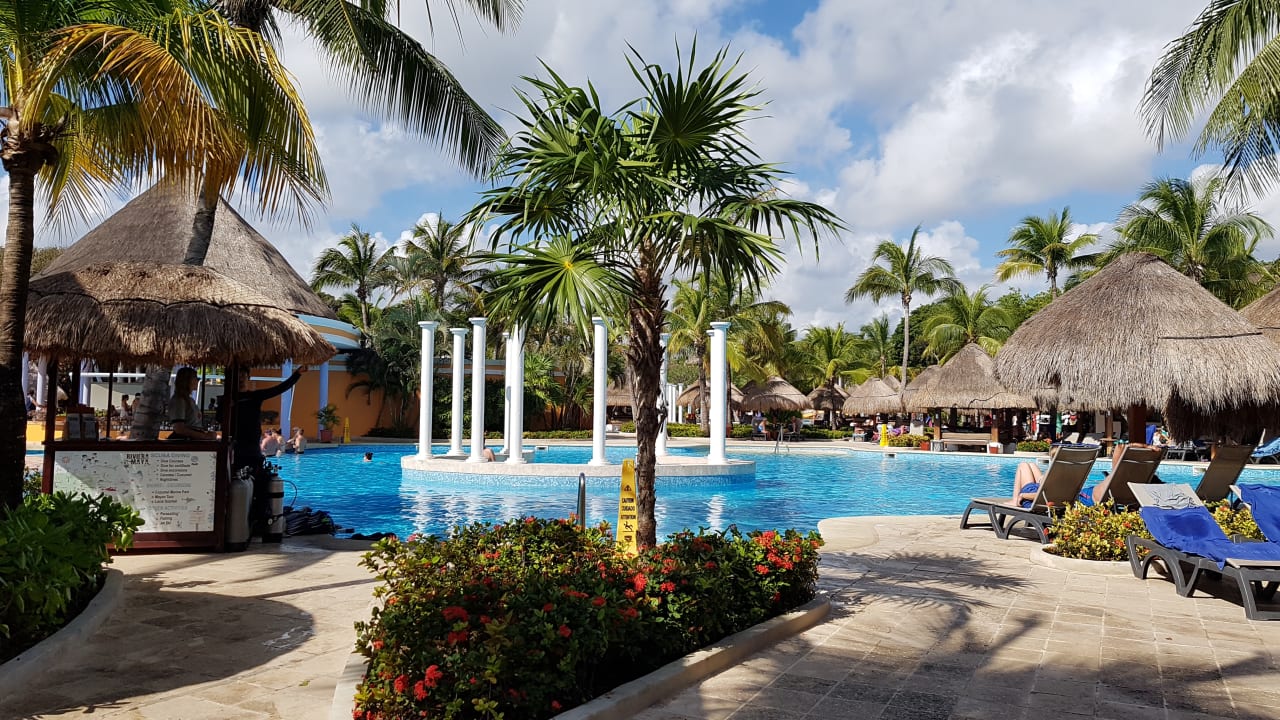 Pool Iberostar Waves Paraiso del Mar