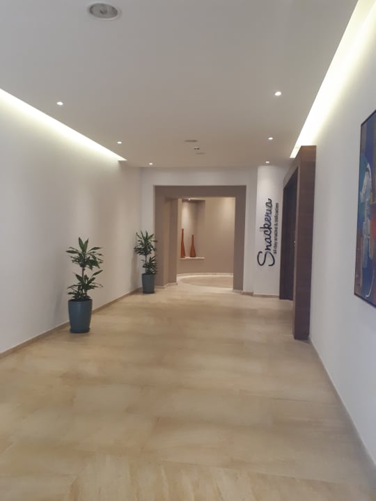 Gastro Olympic Lagoon Resort Paphos