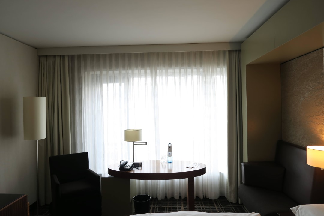Gesamtes Zimmer Dorint Hotel am Heumarkt Köln