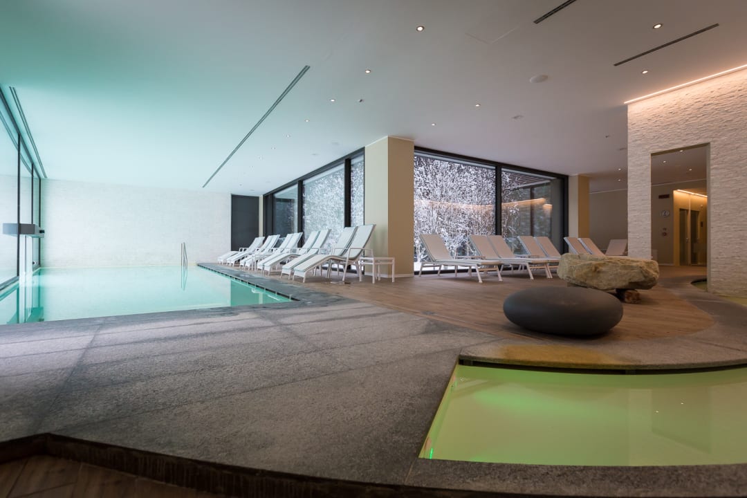 Pool NH Collection Alagna Mirtillo Rosso