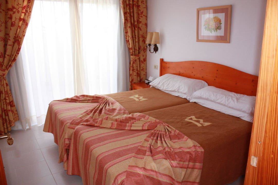 Schlafzimmer Hotel Riu Oliva Beach Resort