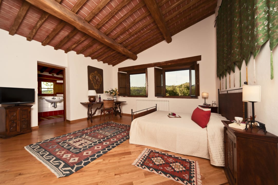 Il fattore Agriturismo & Cantina Tenuta Casteani