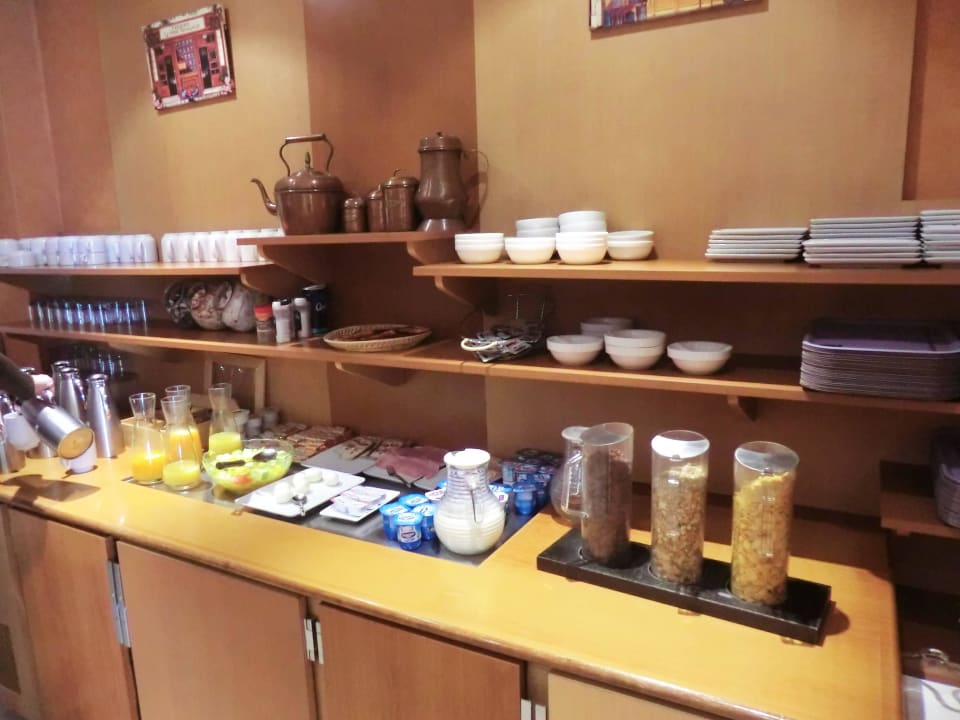 Leckeres Frühstück ibis Styles Paris Place d'Italie Butte aux Cailles