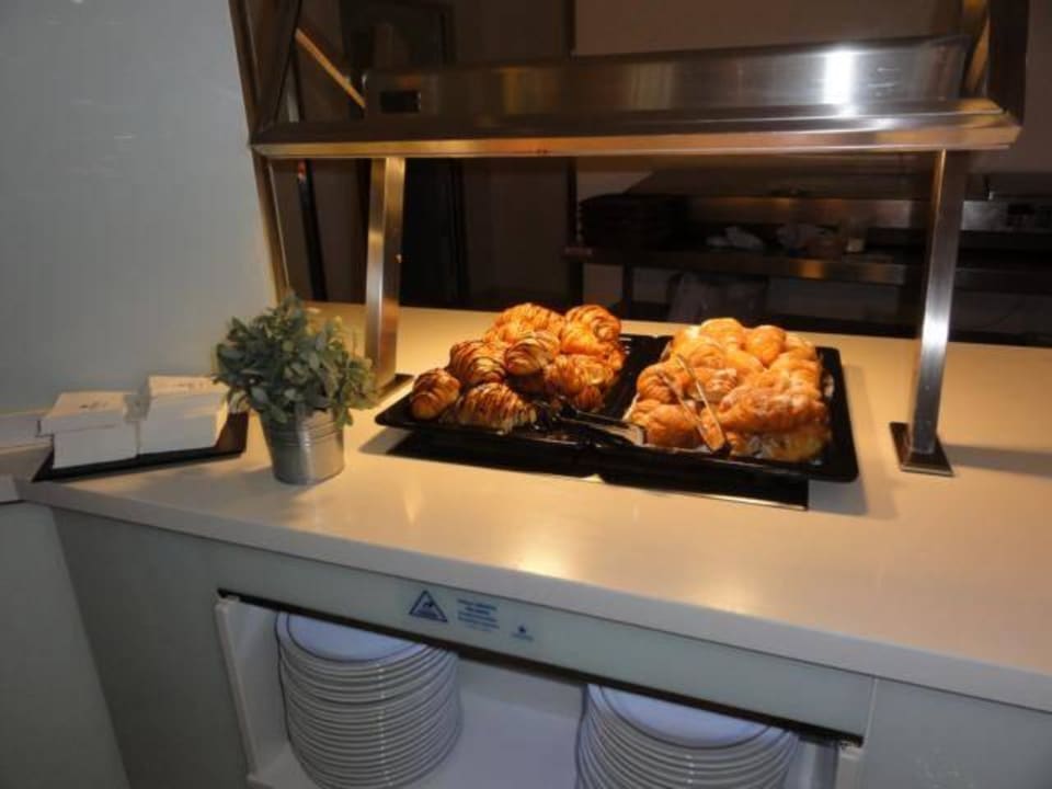 Frühstücksbuffet Iberostar Waves Bouganville Playa