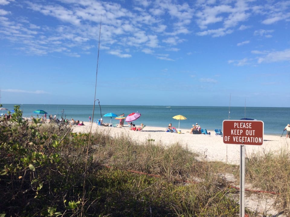 Strand Pyramids in Florida