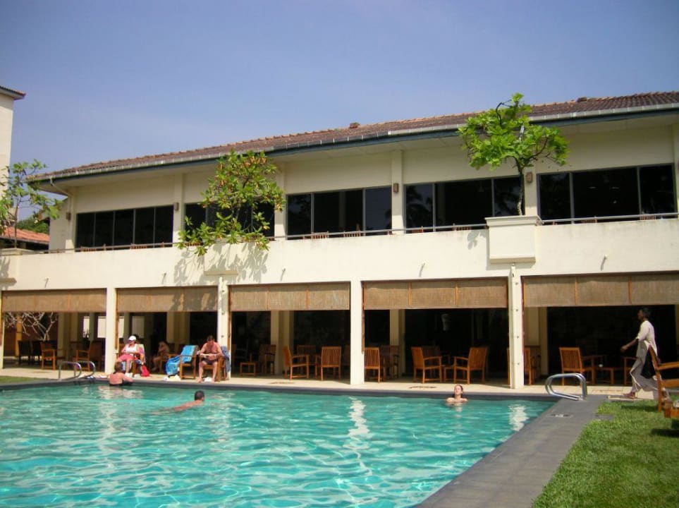 Pool, Bar und Restaurant Mermaid Hotel & Club