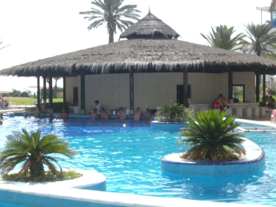 Pool bar Hotel Marhaba Club