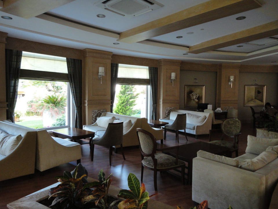 Alba Queen Alba Queen Hotel