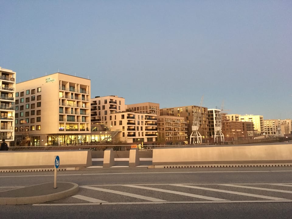 Außenansicht JUFA Hotel Hamburg HafenCity