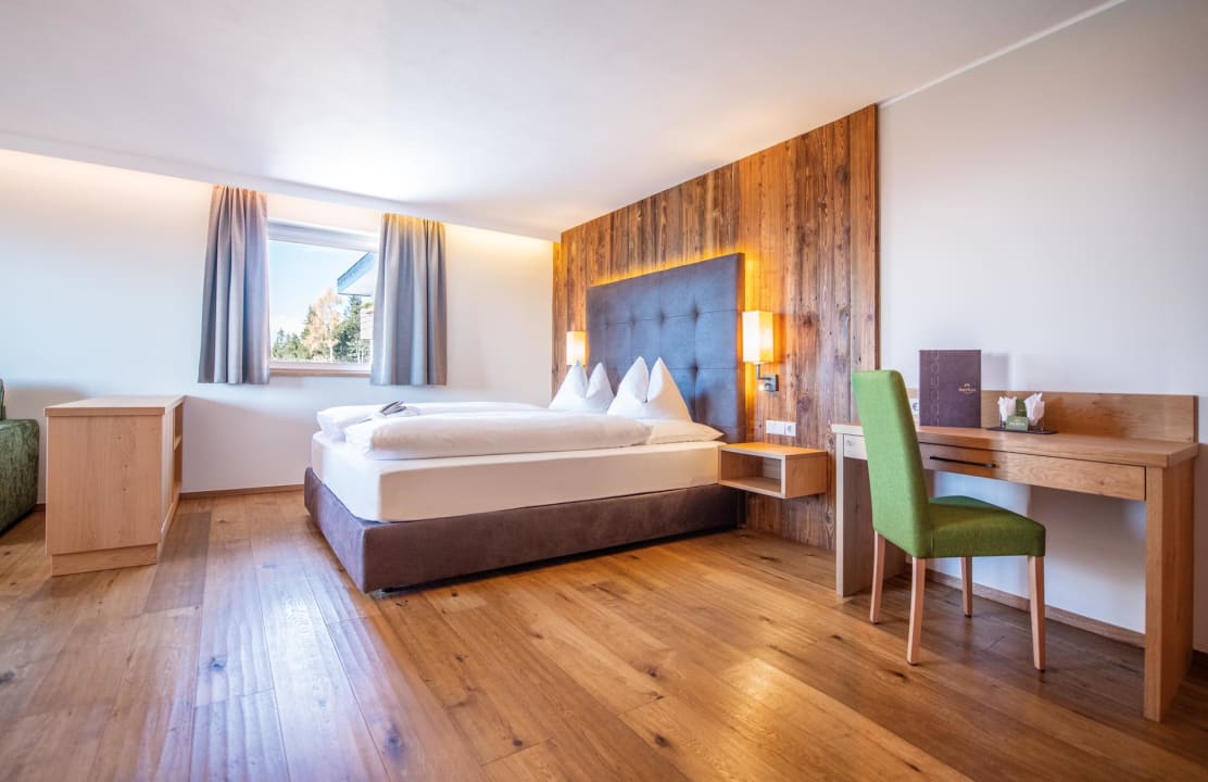Zimmer DAS ROYAL Obereggen