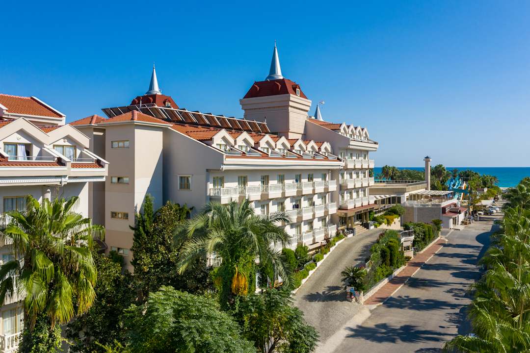 Außenansicht Aydinbey Famous Resort