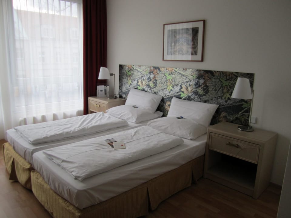 Zimmer zur Strasse Hotel Schloss Köpenick by Golden Tulip