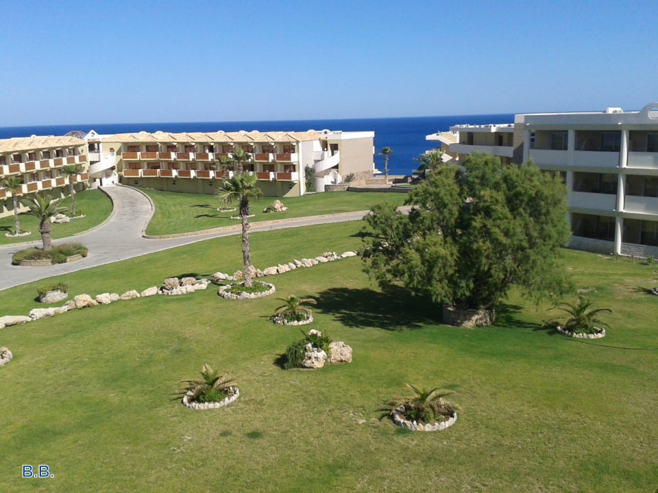 Ausblick vom Balkon Zimmer 610 Hotel Kalithea Horizon Royal
