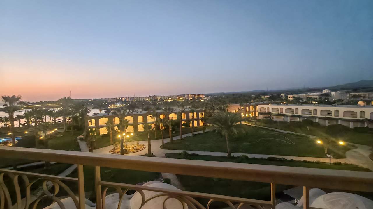 Strand Brayka Bay Resort