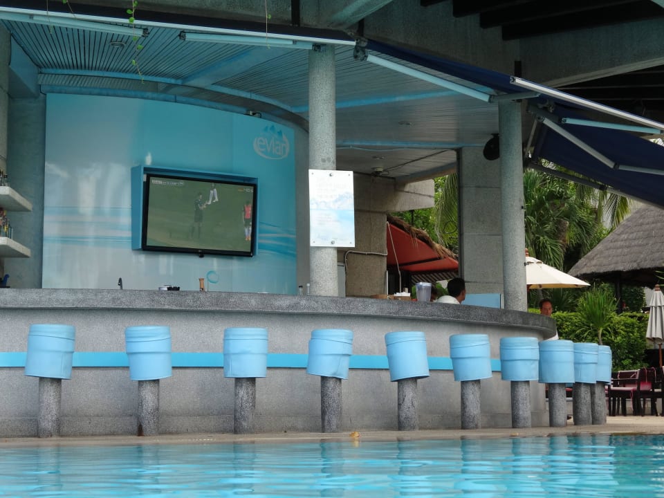Poolbar Hilton Hua Hin Resort & Spa