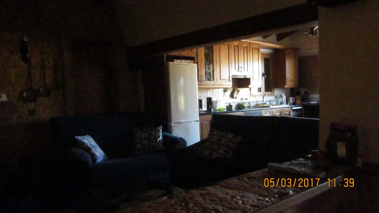 Blick v. Wohnbereich auf die Kü.-Zeile Finca Cas Pec