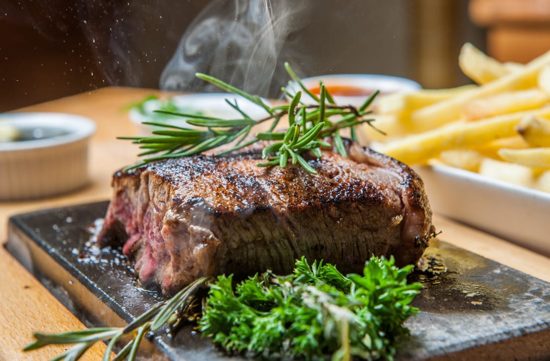 Hot Stone Angus Beef Hotel Weisses Kreuz