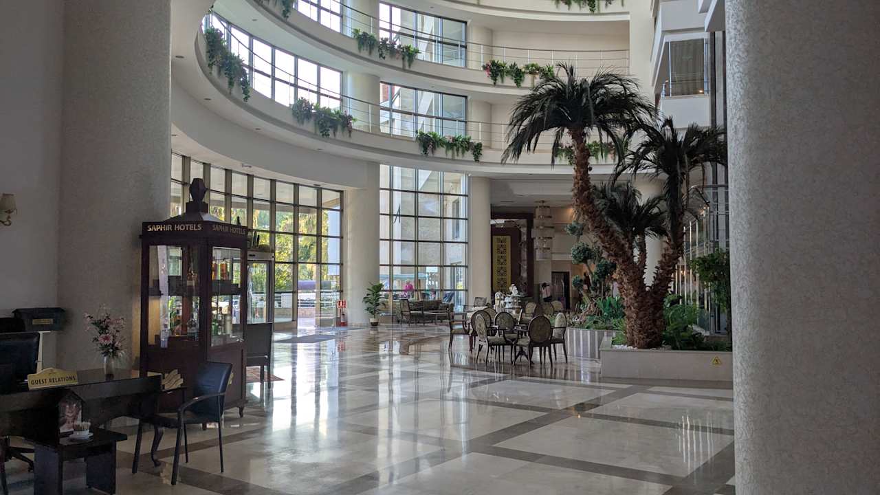 Lobby Saphir Resort & Spa