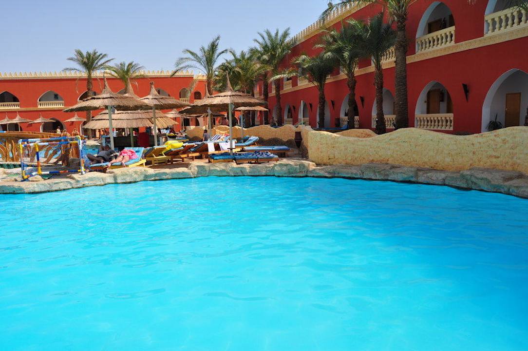 Palm swimming pool Pickalbatros Alf Leila Wa Leila Resort - Neverland Hurghada