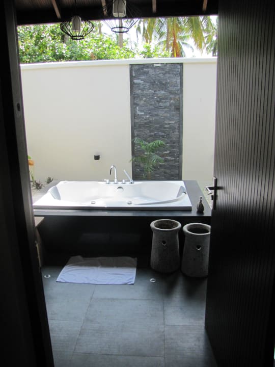 Beachvilla Atmosphere Kanifushi Maldives