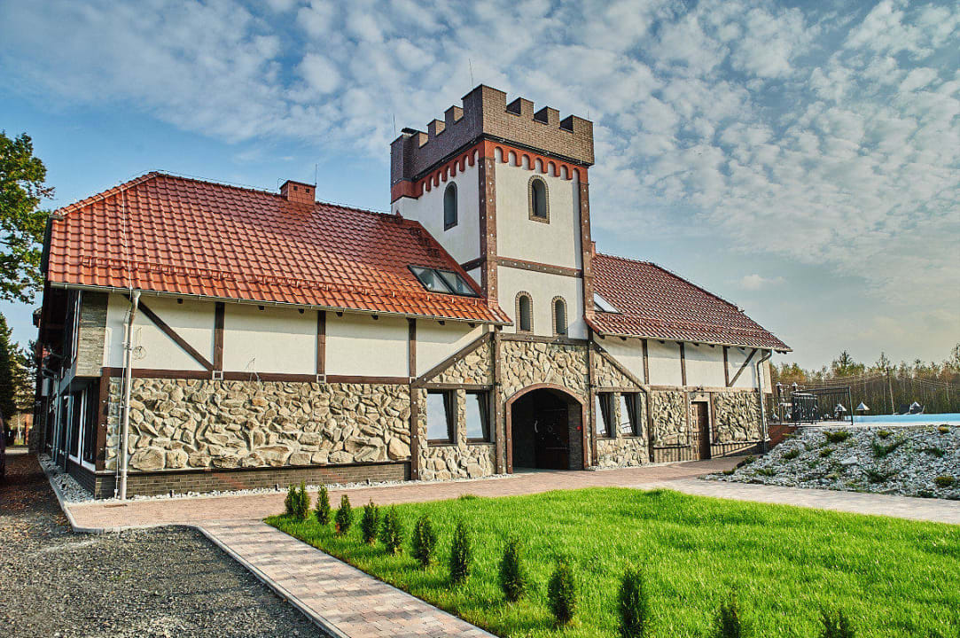 Zamek Tematyczny Ośrodek Sportowo-Rekreacyjny Dwór Zawiszy