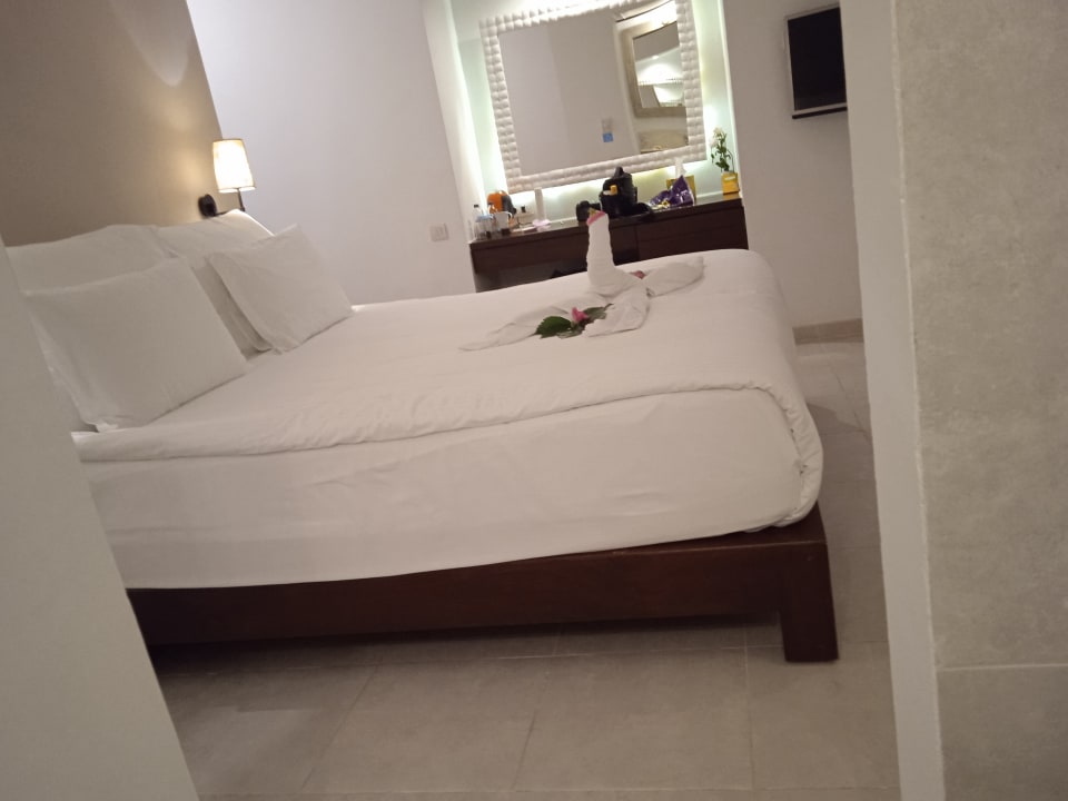 Zimmer Hillside Beach Club