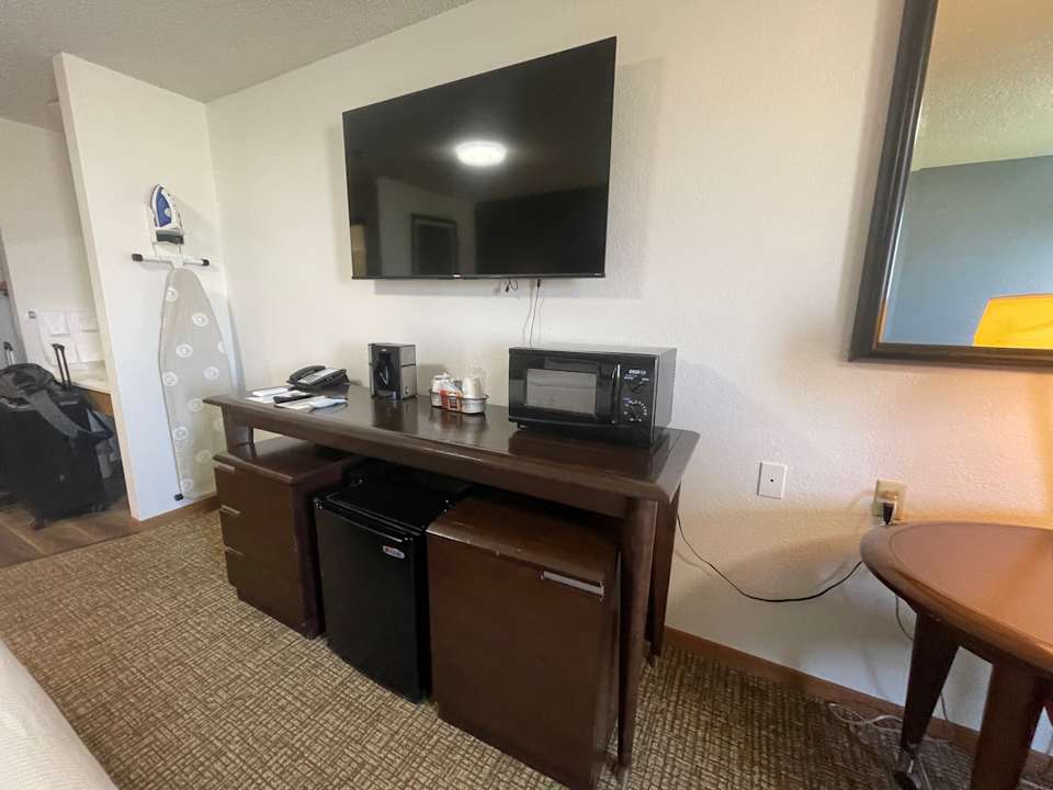 Zimmer Alliance Hotel & Suites, a Howard Johnson by Wyndham