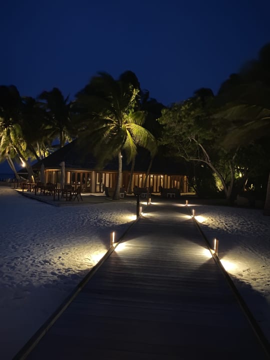 Außenansicht Veligandu Maldives Resort Island