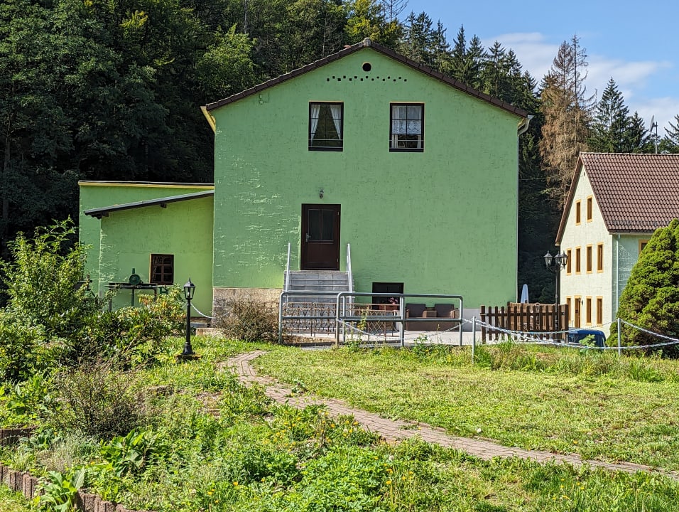 Außenansicht Pension Mittelndorfer Mühle