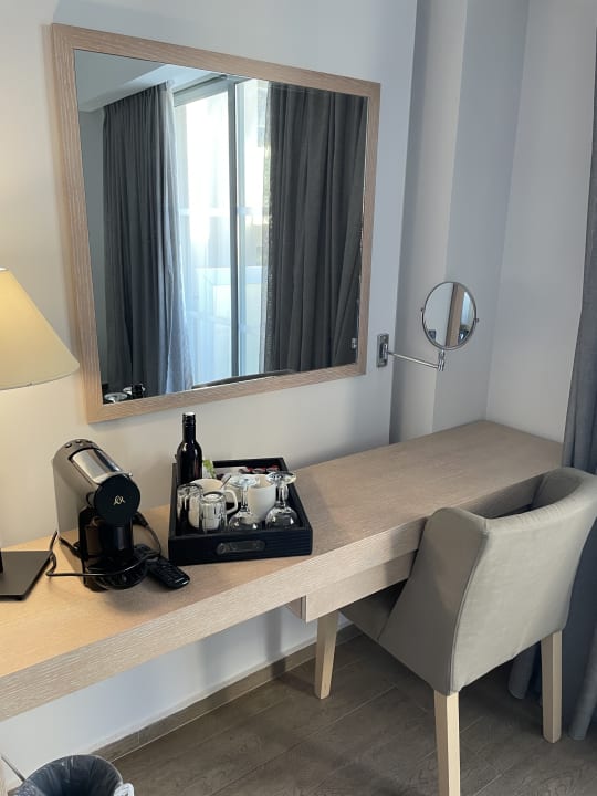 Zimmer Akti Palace Resort & Spa