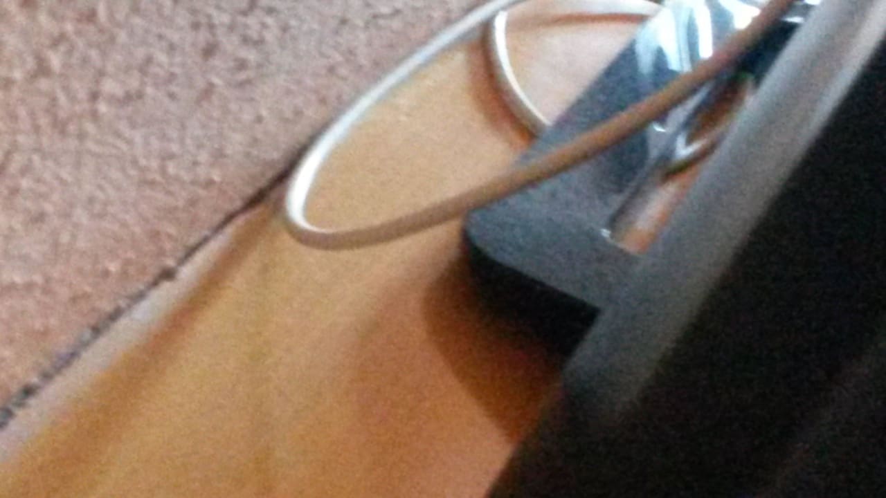 Hinter dem Ferseher bei Ankunftalles staubig  Terme Banovci - Hotel Zeleni Gaj