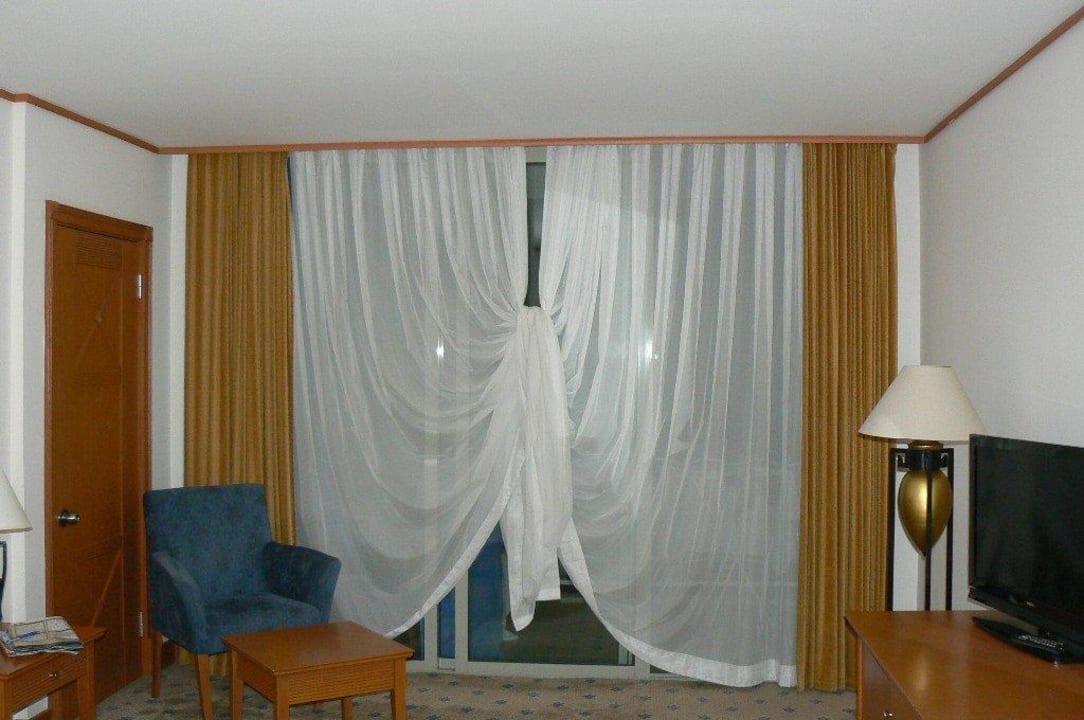 Ein Zimmer mit Verbindungstür Kilikya Palace Göynük